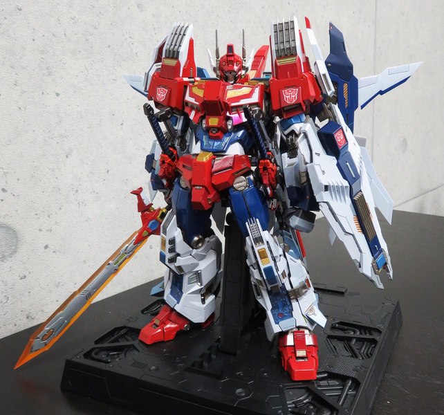 Flame Toys Star Saber Kuro Kara Kuri Figure New Photos And Alternate Configuration  (1 of 4)